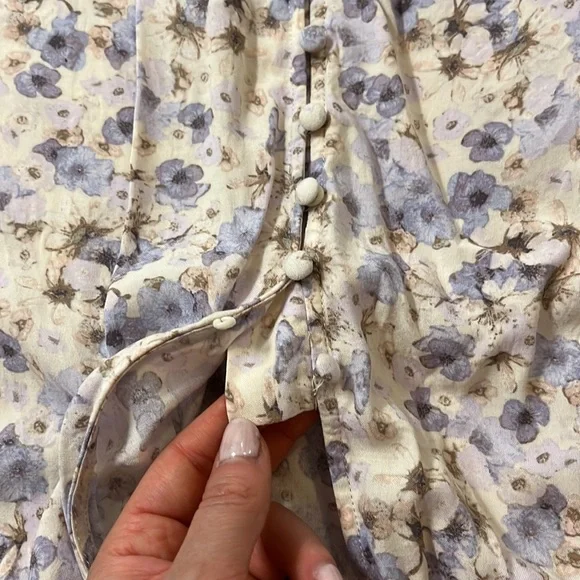 H&M Button Front Dress - Picture 4 of 5